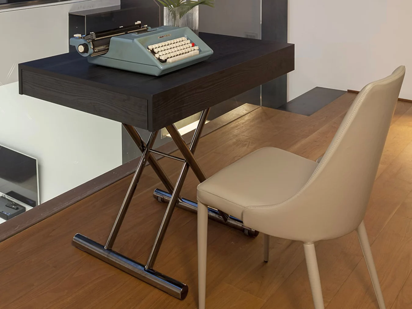 Petite table basse relevable