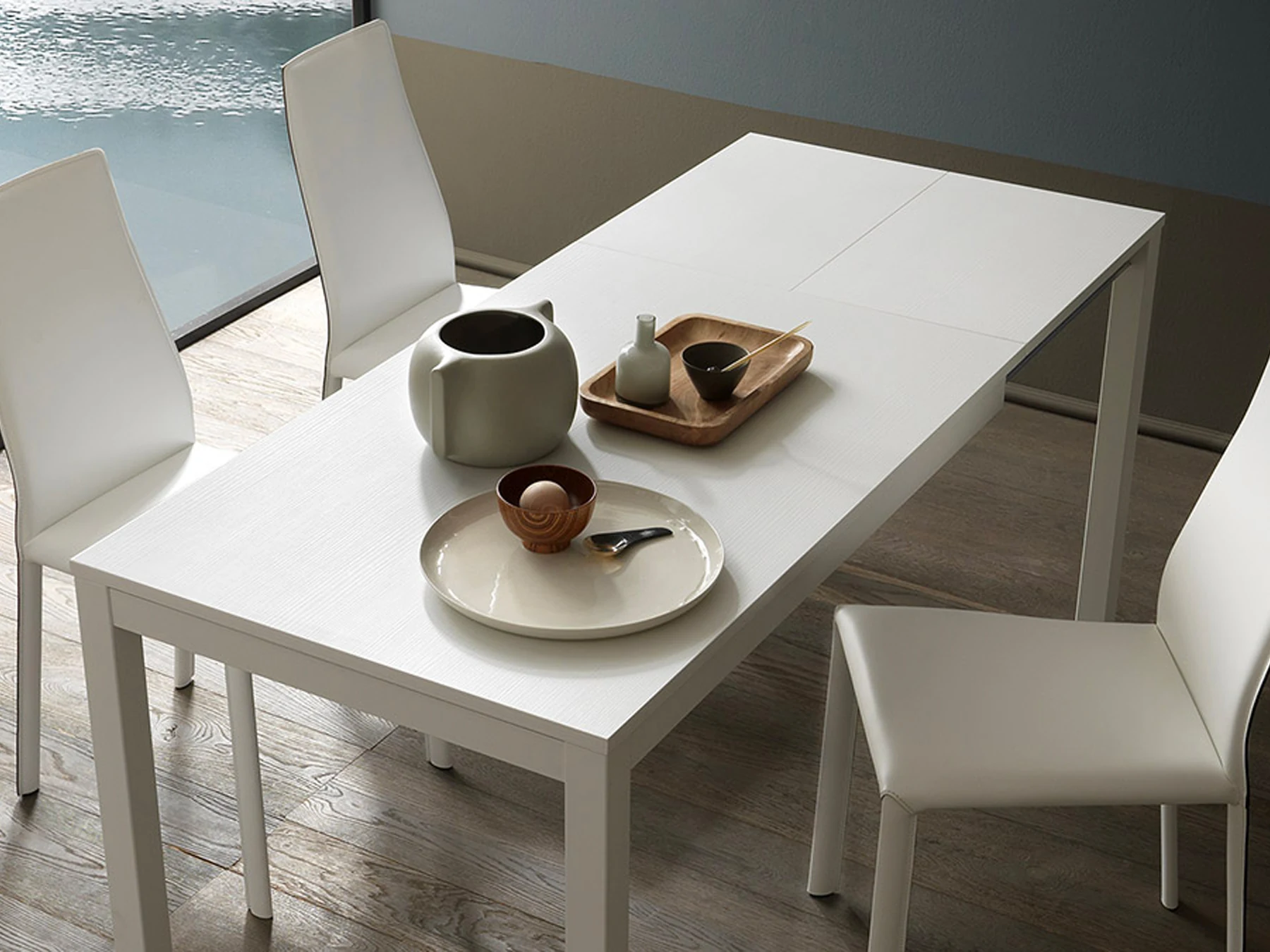 Table extensible blanc laqué