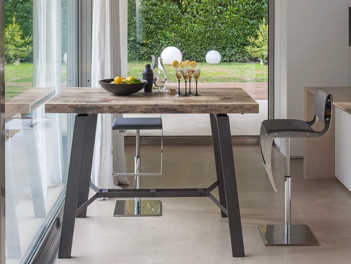 Table haute extensible